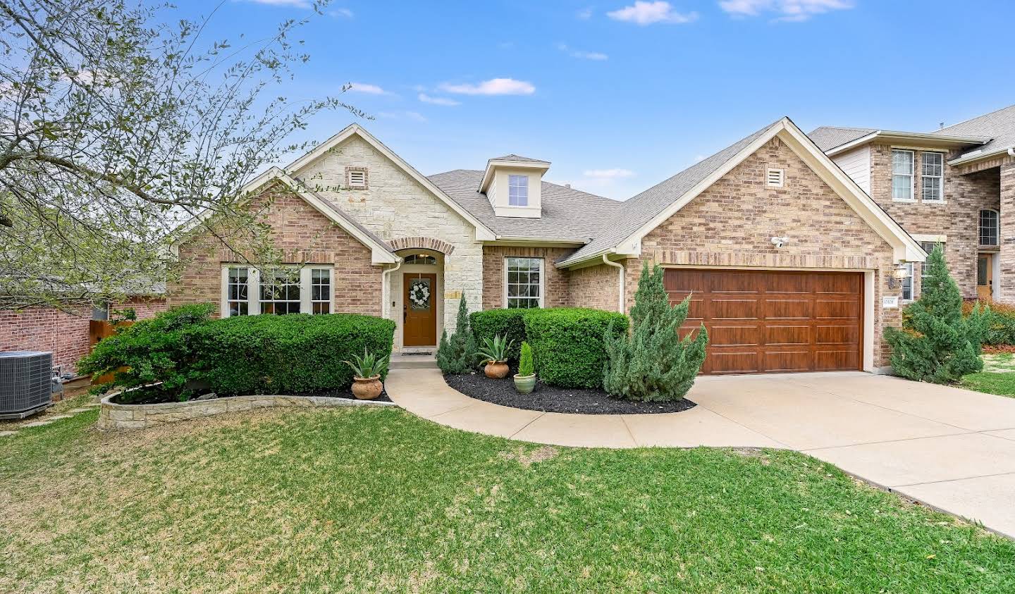 House with pool Austin