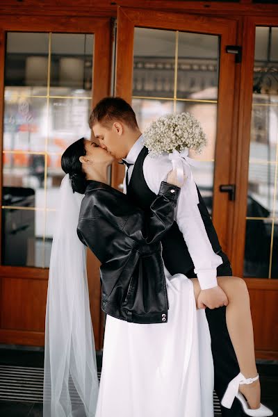 Fotografo di matrimoni Arina Galay (arinagalay). Foto del 24 aprile