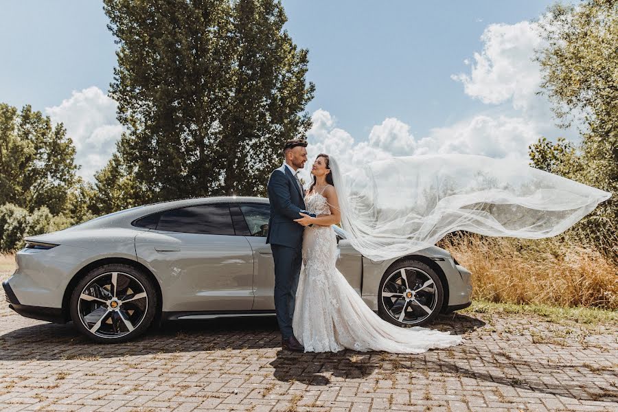 Fotógrafo de bodas Eugen Gross (5pics). Foto del 19 de agosto 2022