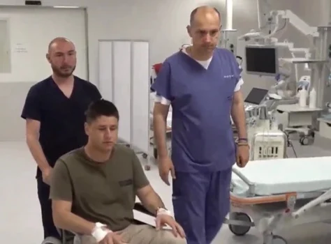 Mediji: Miloš Pavlović i još dvojica studenata napadnuti sinoć u Studentskom gradu