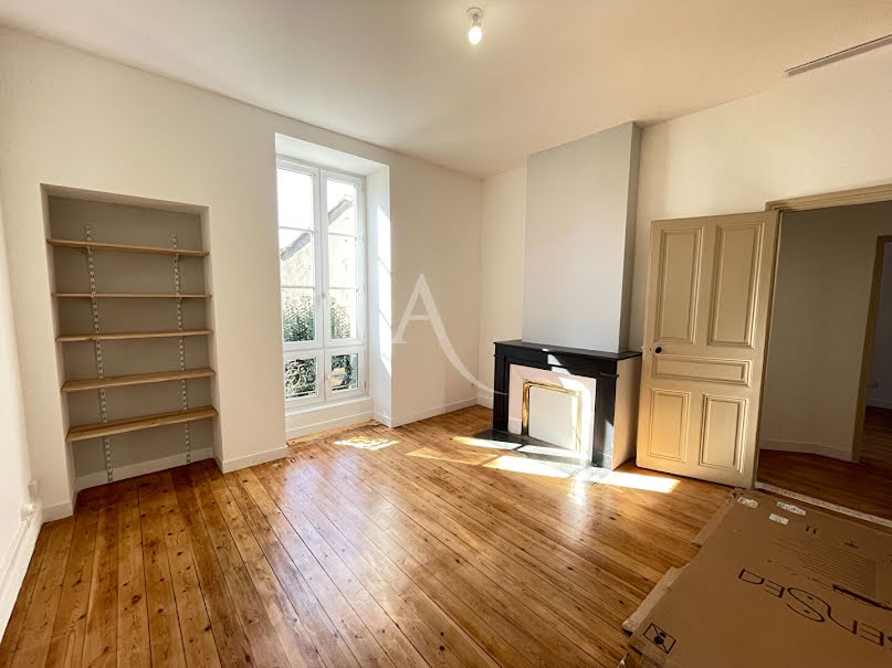 Location  appartement 3 pièces 69 m² à Nimes (30000), 732 €