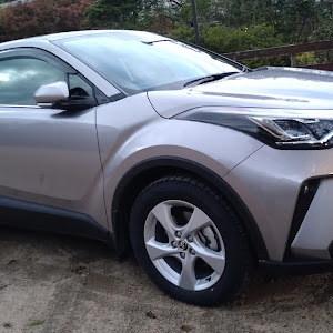 C-HR NGX50