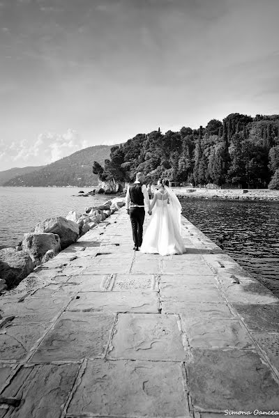 Fotografo di matrimoni Simona Oancea (oanceasim). Foto del 3 luglio 2018