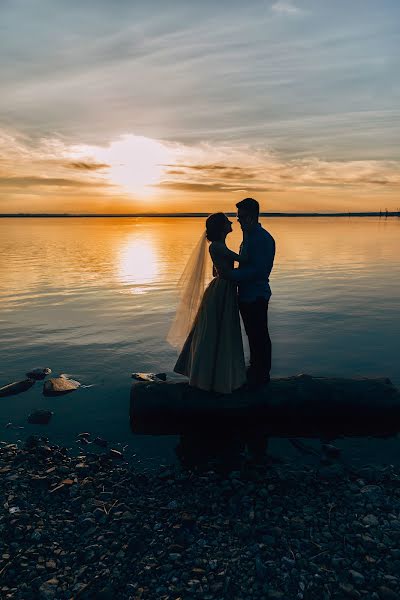 Fotografo di matrimoni Marina Longortova (marinalongortova). Foto del 8 settembre 2019