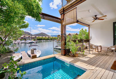 Appartement avec terrasse et piscine 1