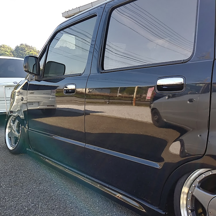 ワゴンRの★☆LOW☆★8118☆★さんが投稿したカスタム事例の投稿画像3枚目