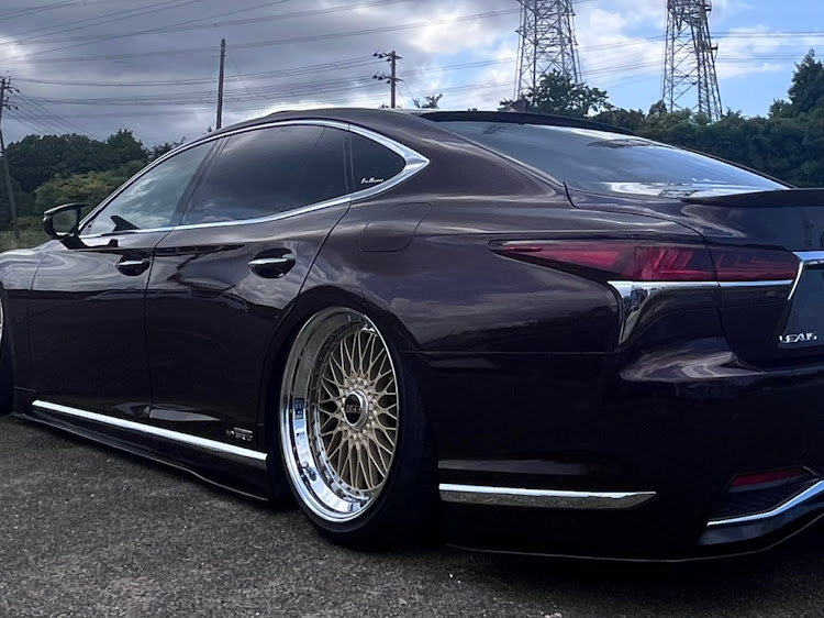 LSのBBS SUPER RS特注21inch鍛造リム+硬質クロムメッキ・＠92kuri・Five Hundred Family・ソニックアゲート・LS500hに関するカスタム事例の投稿画像1枚目