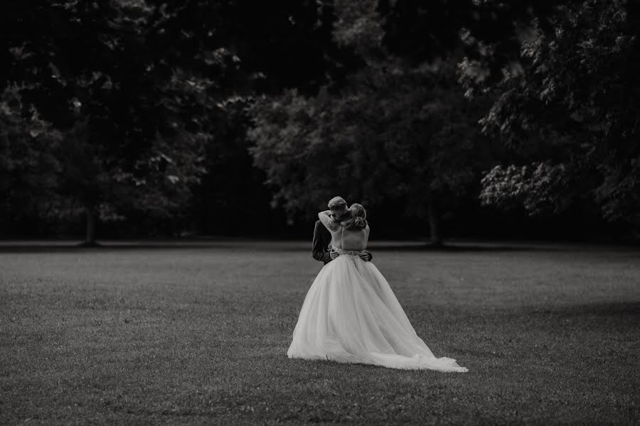 Fotógrafo de casamento Matt Wypior (mattwedd). Foto de 10 de outubro 2020