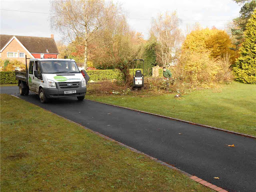 Hedge planting and clearance