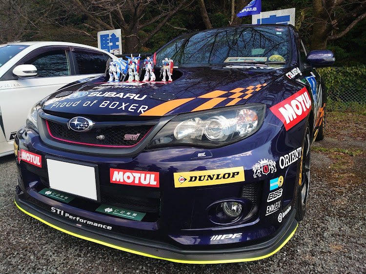 R1の朝霧高原もちやオフ会・SUBARU BOXER東海・白獅子会・俺の昼飯シリーズ・峠ステッカーに関するカスタム事例の投稿画像32枚目