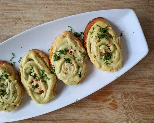 Multigrain Garlic Bread With Vegan Cheese