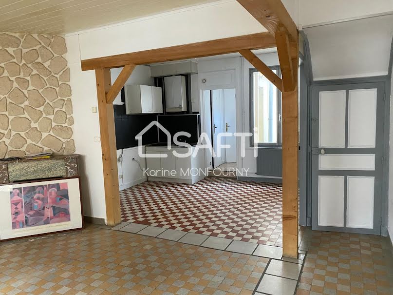 Vente maison 2 pièces 60 m² à Saint-Quentin (02100), 69 500 €