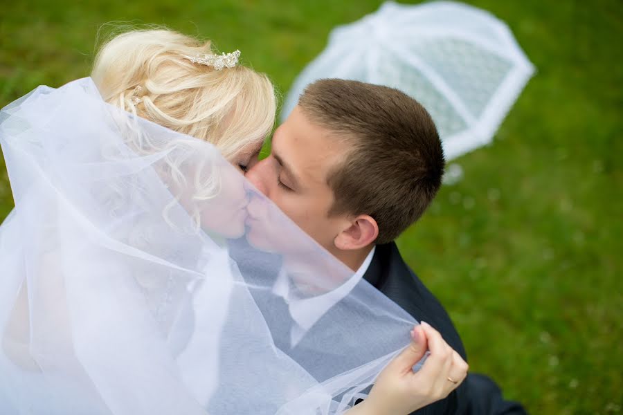 Fotógrafo de casamento Andrey Sinkevich (andresby). Foto de 18 de julho 2014