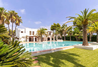 Villa avec piscine et jardin 2
