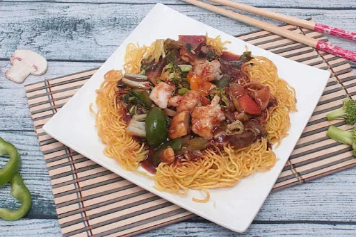 Chicken Pan Fried Noodles