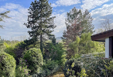 House with garden and terrace 2