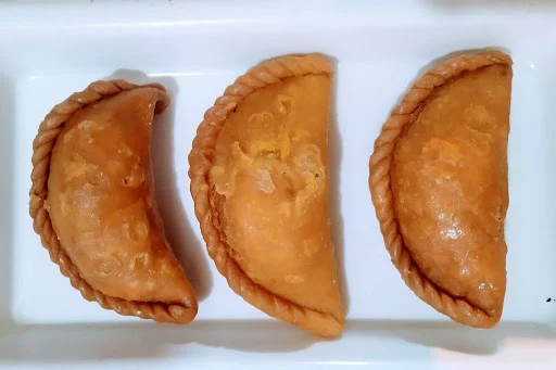 Gujiya