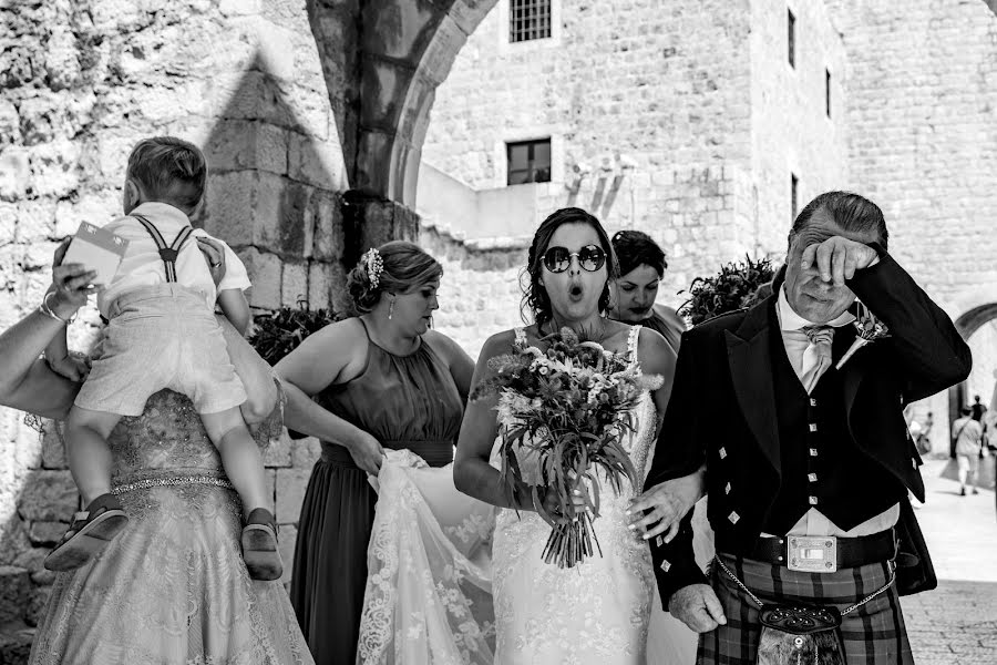 Fotografo di matrimoni Veronica Arevalo (veroarevalo). Foto del 6 febbraio 2020