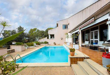 House with garden and terrace 3