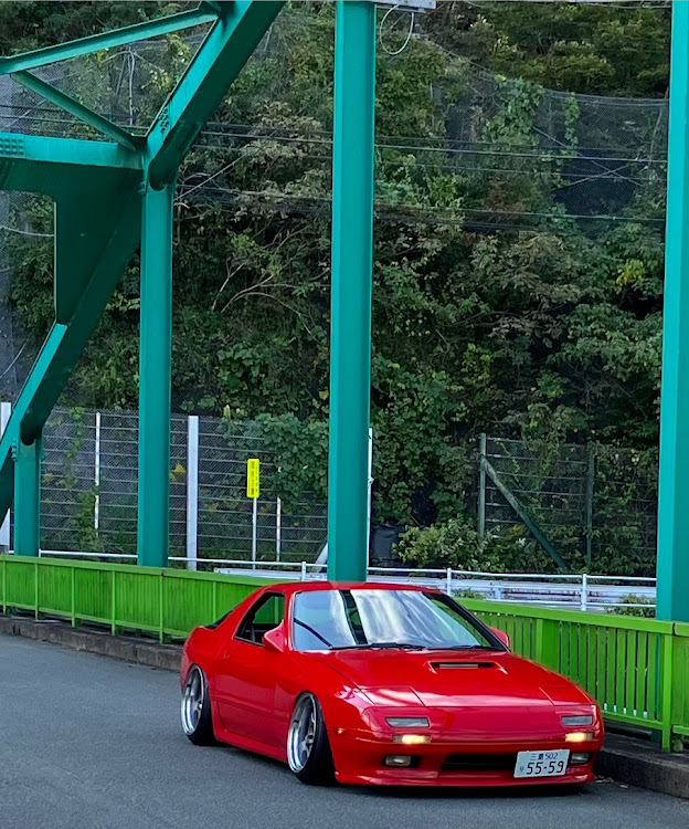 RX-7のほら、もぉこんなにも幸せ✨・平日休みはメンテChance・フェラーリのアカ・紅葉🍁フライング😩に関するカスタム事例の投稿画像4枚目