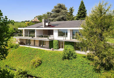 Maison avec jardin et terrasse 14