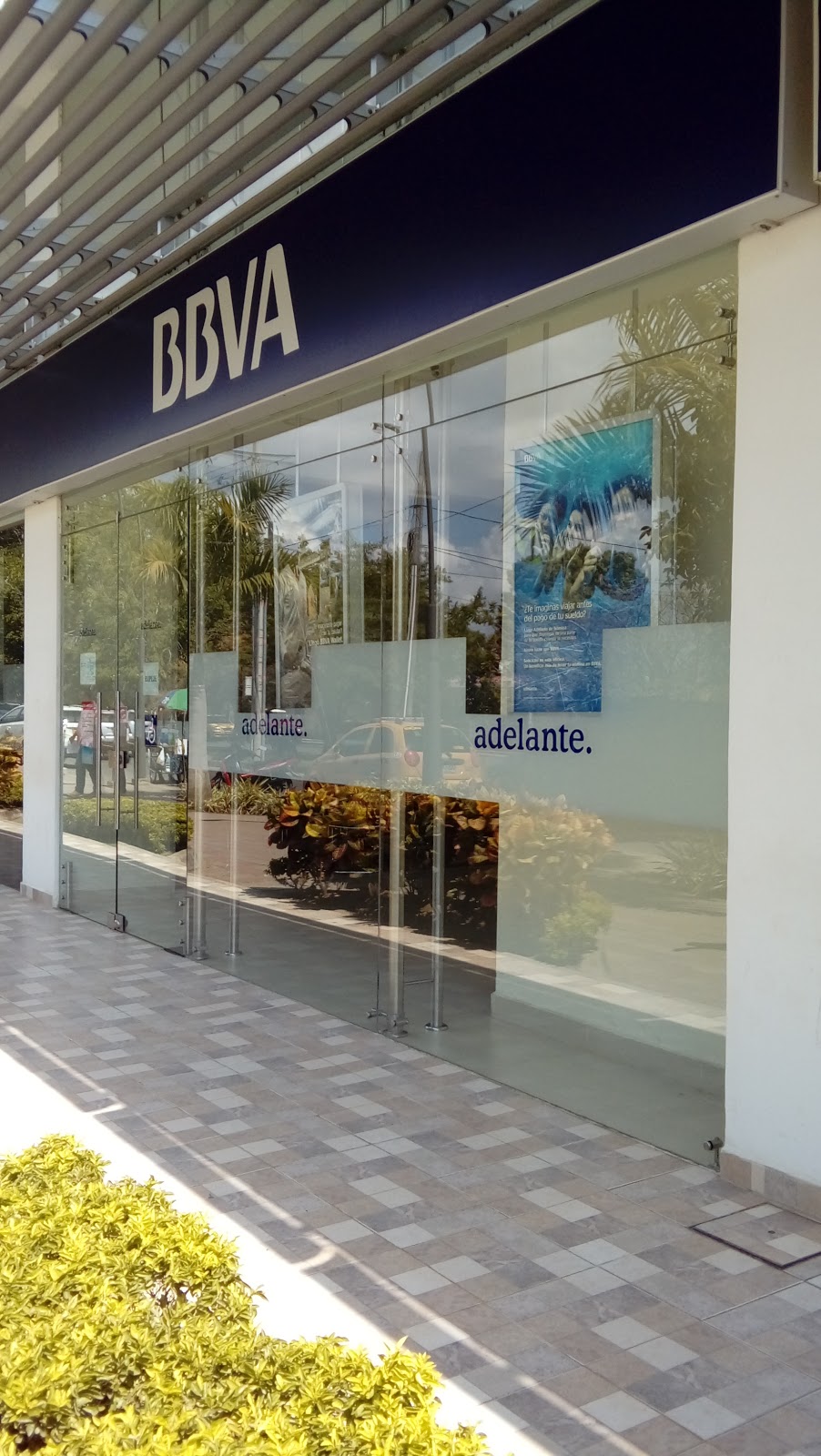 BBVA Oficina Y Cajero