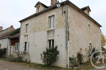 maison à Azy-le-Vif (58)