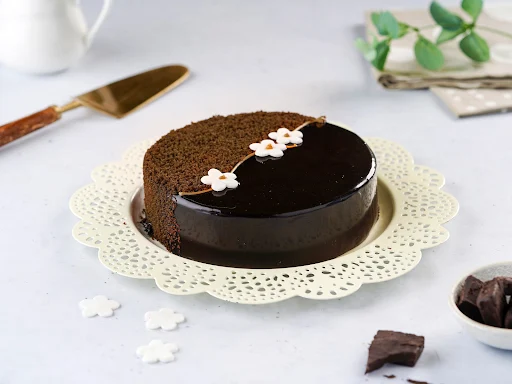 Chocolate Truffle Eggless Cake