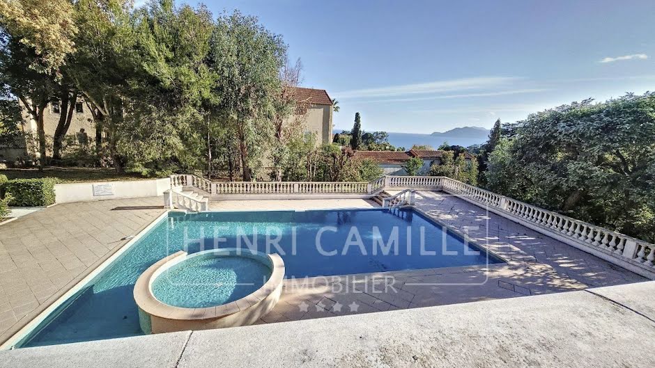 Vente appartement 3 pièces 76 m² à Cannes (06400), 777 000 €