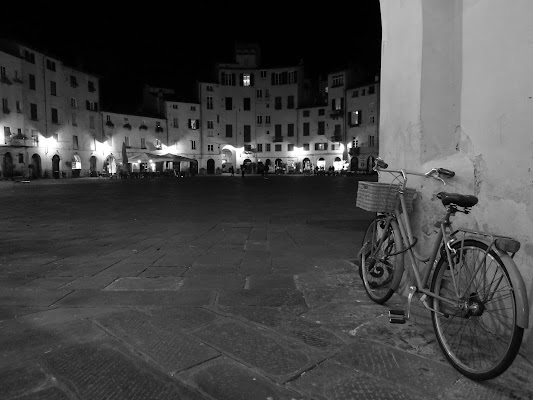 Bicicletta ..... con vista di Giorgio Lucca