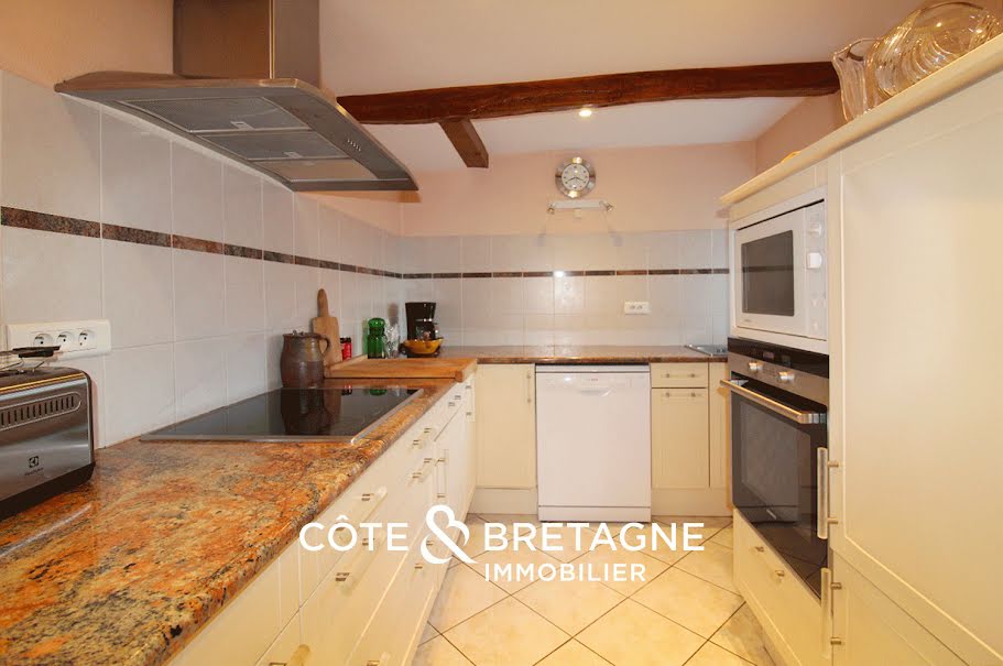 Vente maison 5 pièces 157.5 m² à Saint-Carreuc (22150), 299 491 €