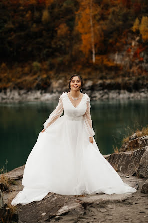 Fotógrafo de casamento Raushan Verzhbickaya (raushanv). Foto de 18 de março 2022