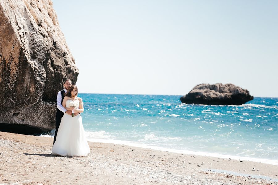 Fotógrafo de bodas Tina Yalova (tinayalovaphoto). Foto del 3 de diciembre 2022