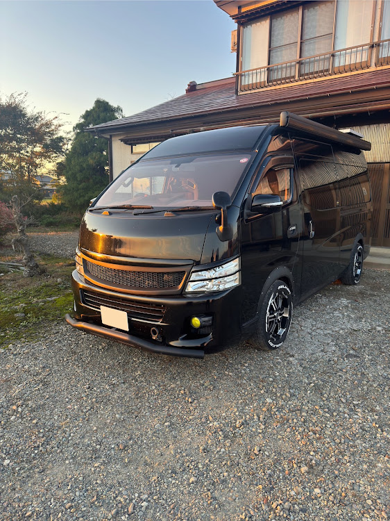 NV350キャラバンの期日前投票・チッピング塗装に関するカスタム事例の投稿画像1枚目
