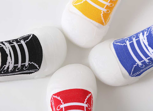Title 13, Baby Indoor Non-slip Floor Socks for safe play ...