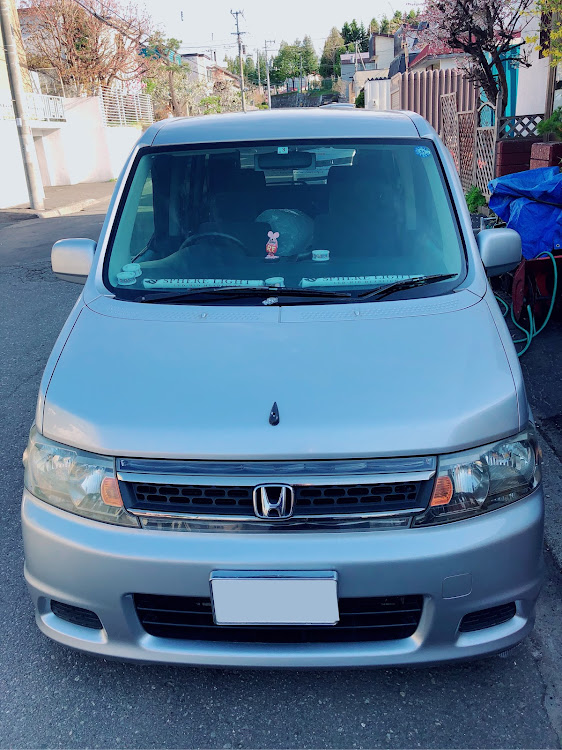 ステップワゴンの#ステップワゴン・フォロー、いいね、コメントよろしくお願いします！・DIY・フロントグリル交換に関するカスタム事例の投稿画像1枚目