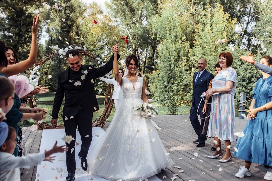 Fotógrafo de casamento Artem Mokhov (id282697432). Foto de 9 de setembro 2019