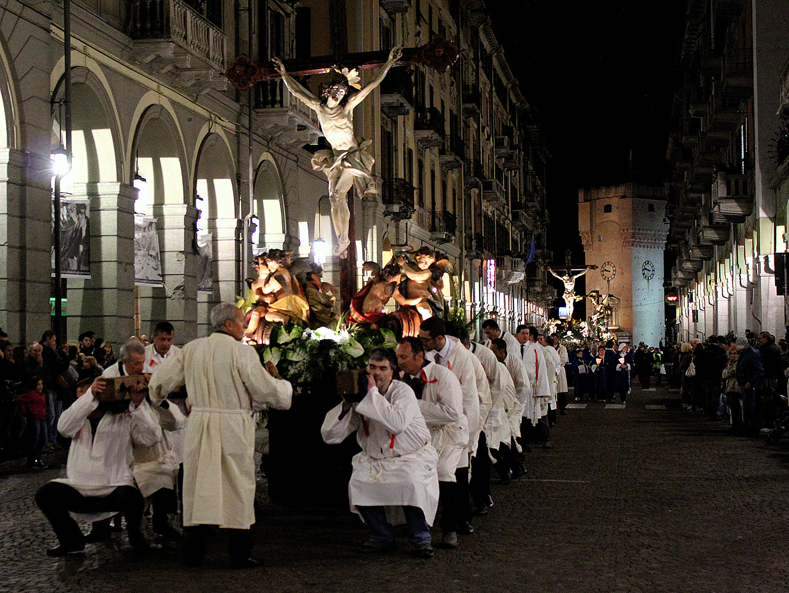 venerdì santo. di Naldina Fornasari