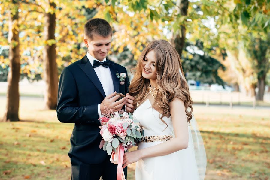Fotógrafo de casamento Anna Samarskaya (nuta21). Foto de 1 de novembro 2017