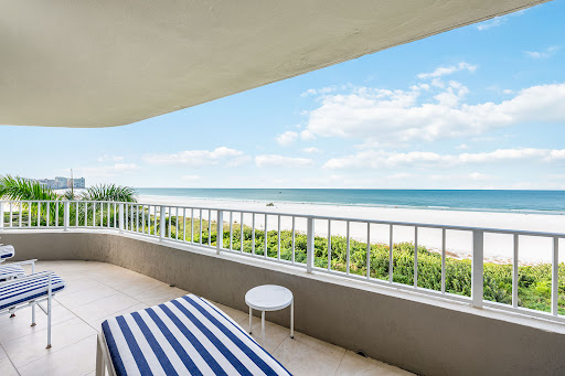 Luxury property for sale in Marco Island (United States) - Balcony with sea and beach view