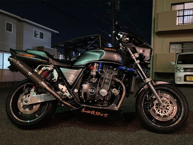 CB1000SF 用　ハイポイントクロームメッキ　フロントホイール CB1000SF 用ハイポイントクロームメッキフロントホイール