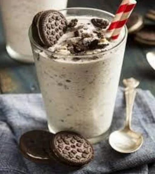 Oreo Hut Shake