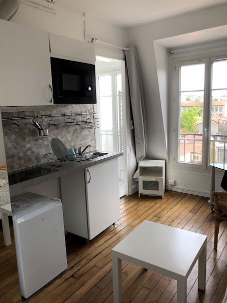 Location meublée appartement 1 pièce 13.36 m² à Montrouge (92120), 600 €