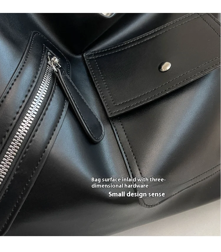 Mochila Retrô de Couro Macio Grande Capacidade Múltiplas Formas de Carregar Conforto e Estilo para Viagens e Uso Diário Design Clássico