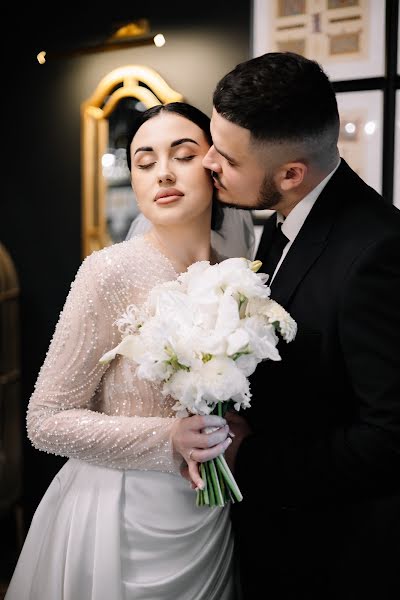 Fotógrafo de casamento Kseniya Larionova (ksenn). Foto de 24 de novembro 2023