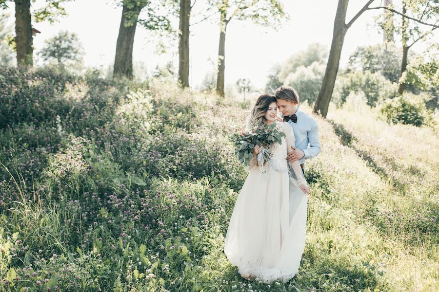 Fotógrafo de casamento Irina Khutornaya (ireewka). Foto de 29 de junho 2017