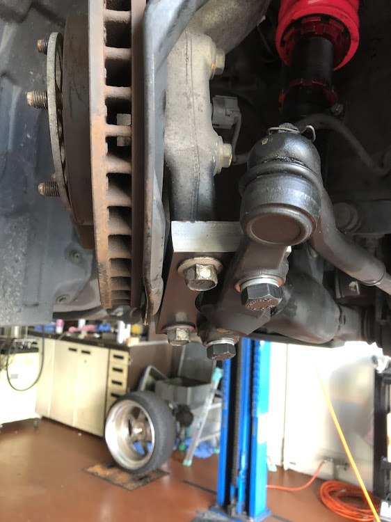 ISのDIY・車高調整・IS・キャンバー調整・ロールセンターアダプターに関するカスタム事例の投稿画像3枚目