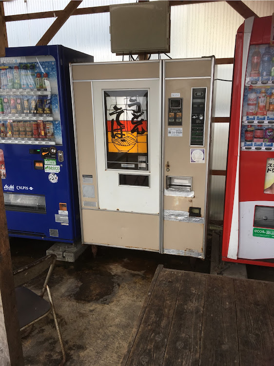 フリードのうどん自販機・遅い朝食に関するカスタム事例の投稿画像1枚目