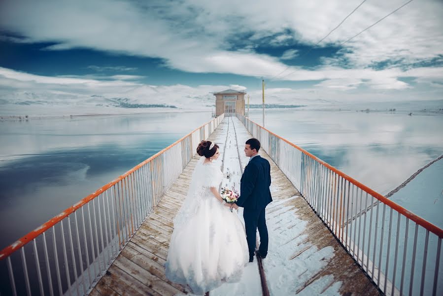 Fotógrafo de casamento Rafael Adamyan (rafa). Foto de 9 de janeiro 2017