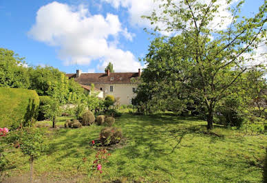 Maison avec jardin et terrasse 1